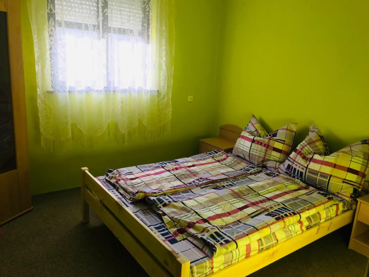Jesolo Apartmanhaz Balatonkeresztur Ngoại thất bức ảnh